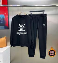 Picture of LV Sweater Suits _SKULVM-4XLkdtn18940888